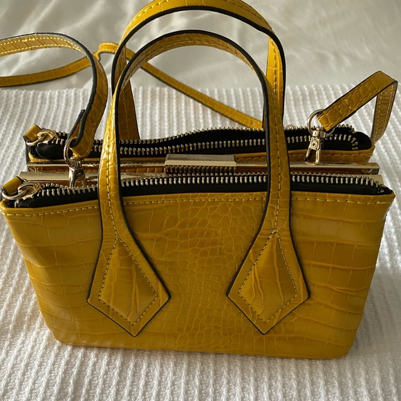 NWOT Zara Yellow Mustard Croc Bag Small - Picture 5 of 8